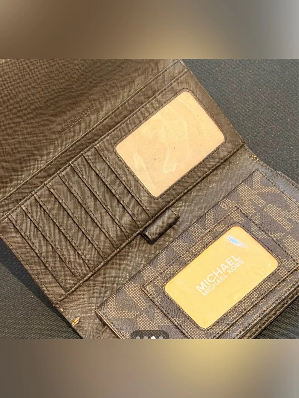 Michael Kors Jet-Set Checkbook Wallet